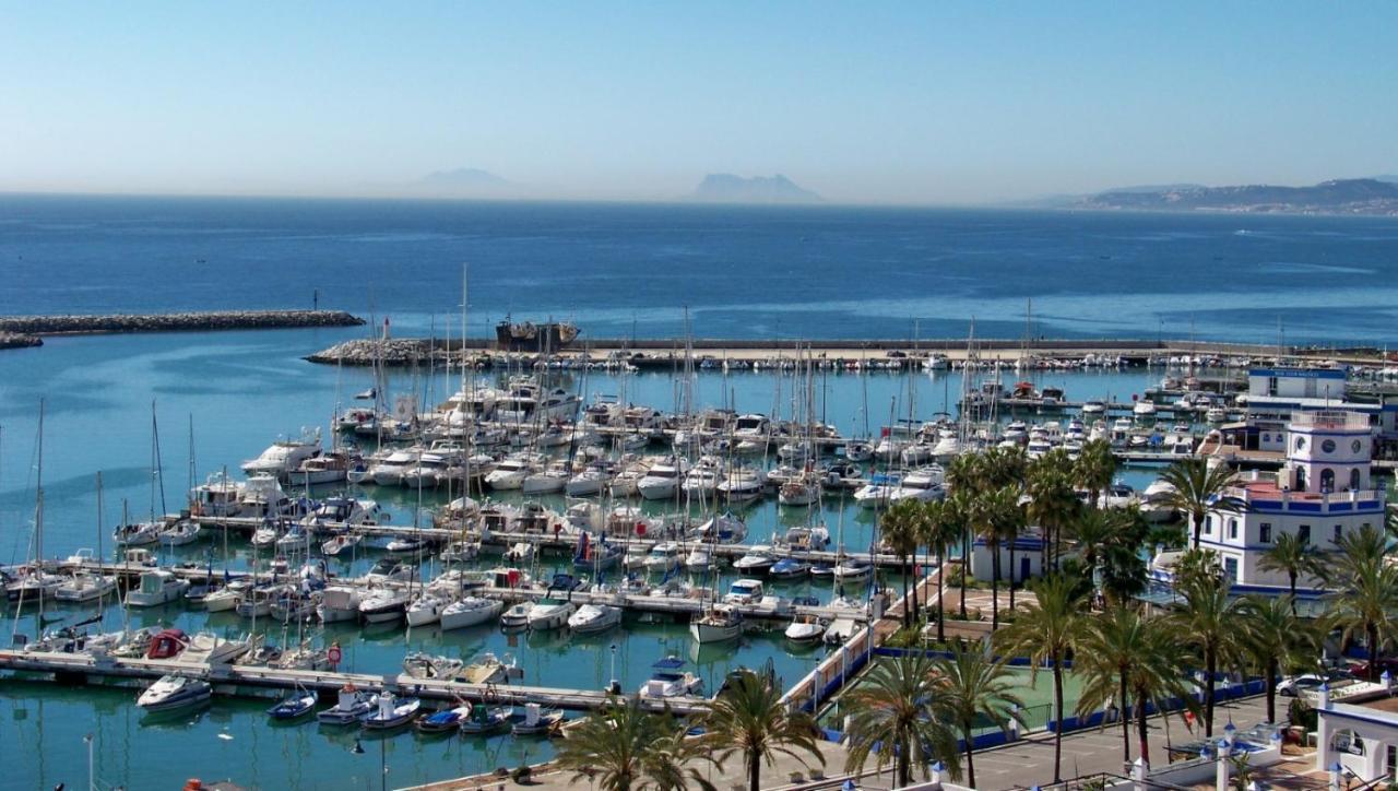 Pepe Beach Vista Al Mar Apartment Estepona Bagian luar foto