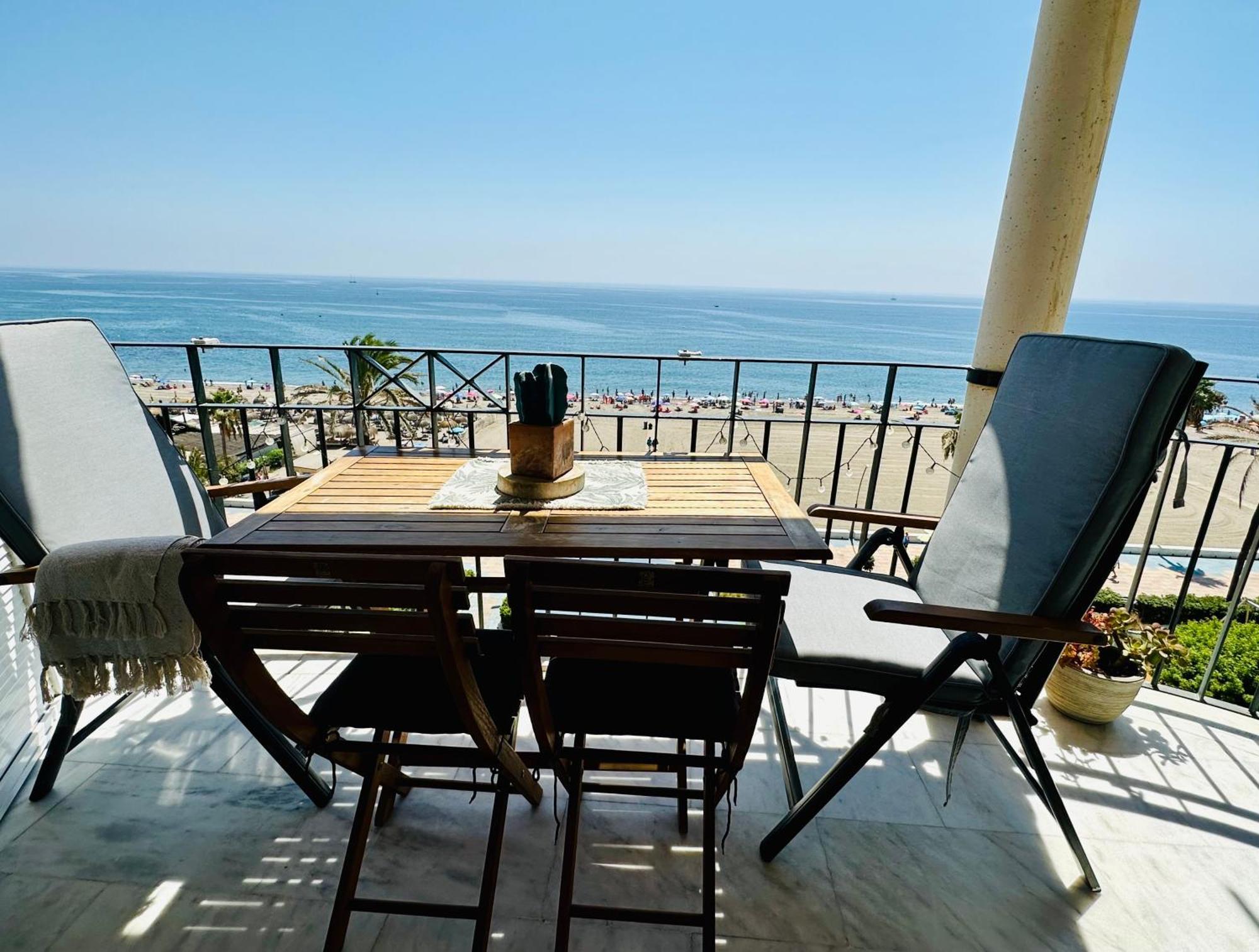 Pepe Beach Vista Al Mar Apartment Estepona Bagian luar foto